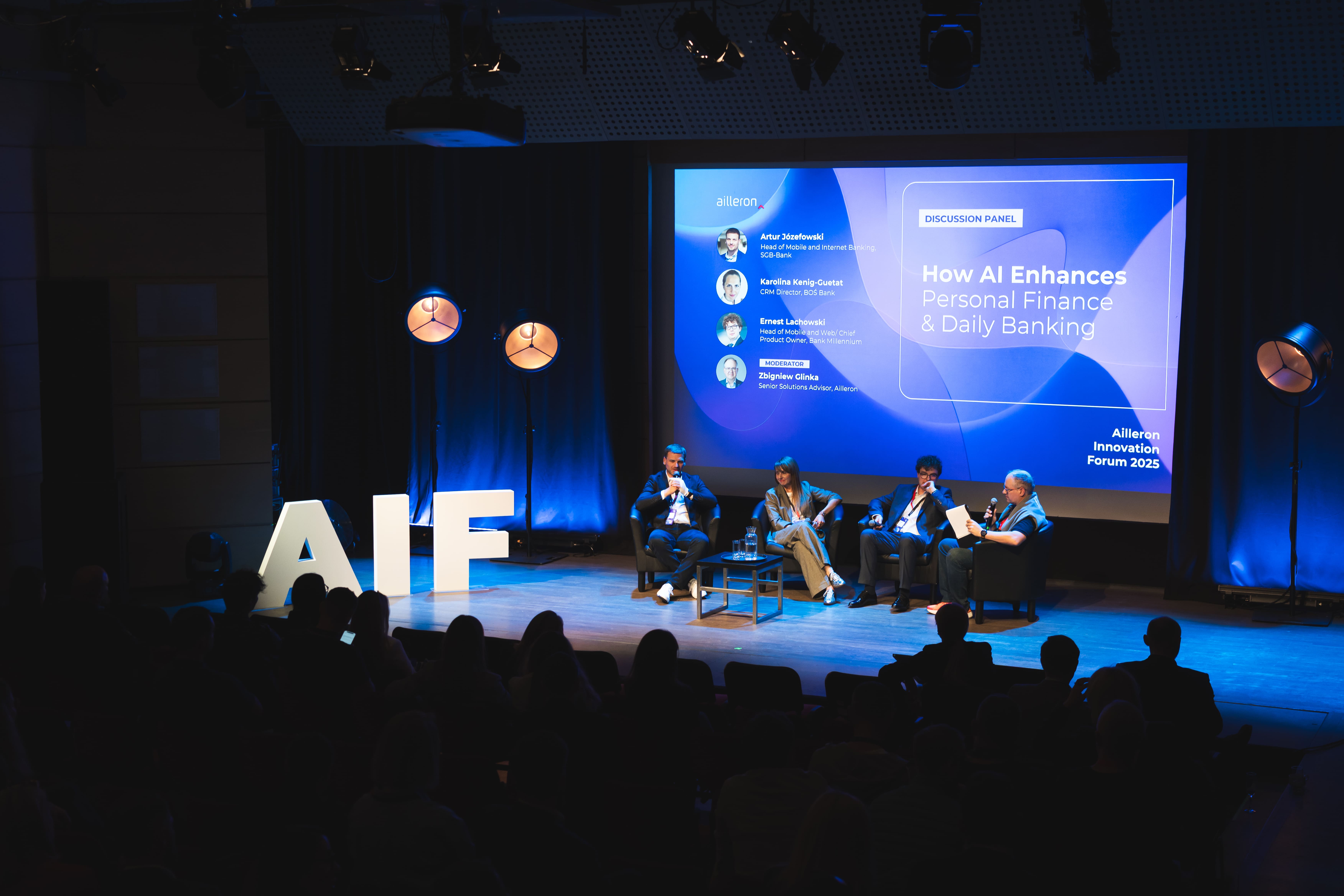 panel How AI Enhances Personal Finance and Daily Banking